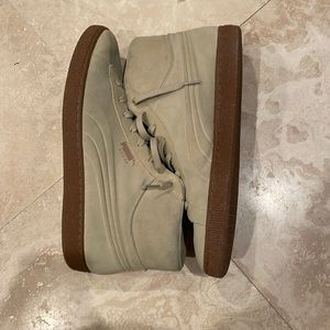 Puma suede wheat high top with gum sole, size 13